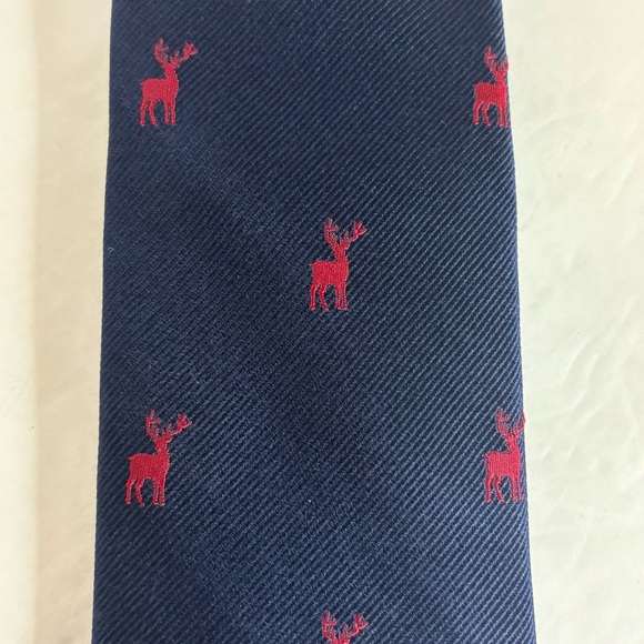 Tommy Hilfiger Navy Blue Red Buck Stag Deer Silk Neck Tie - Picture 4 of 7